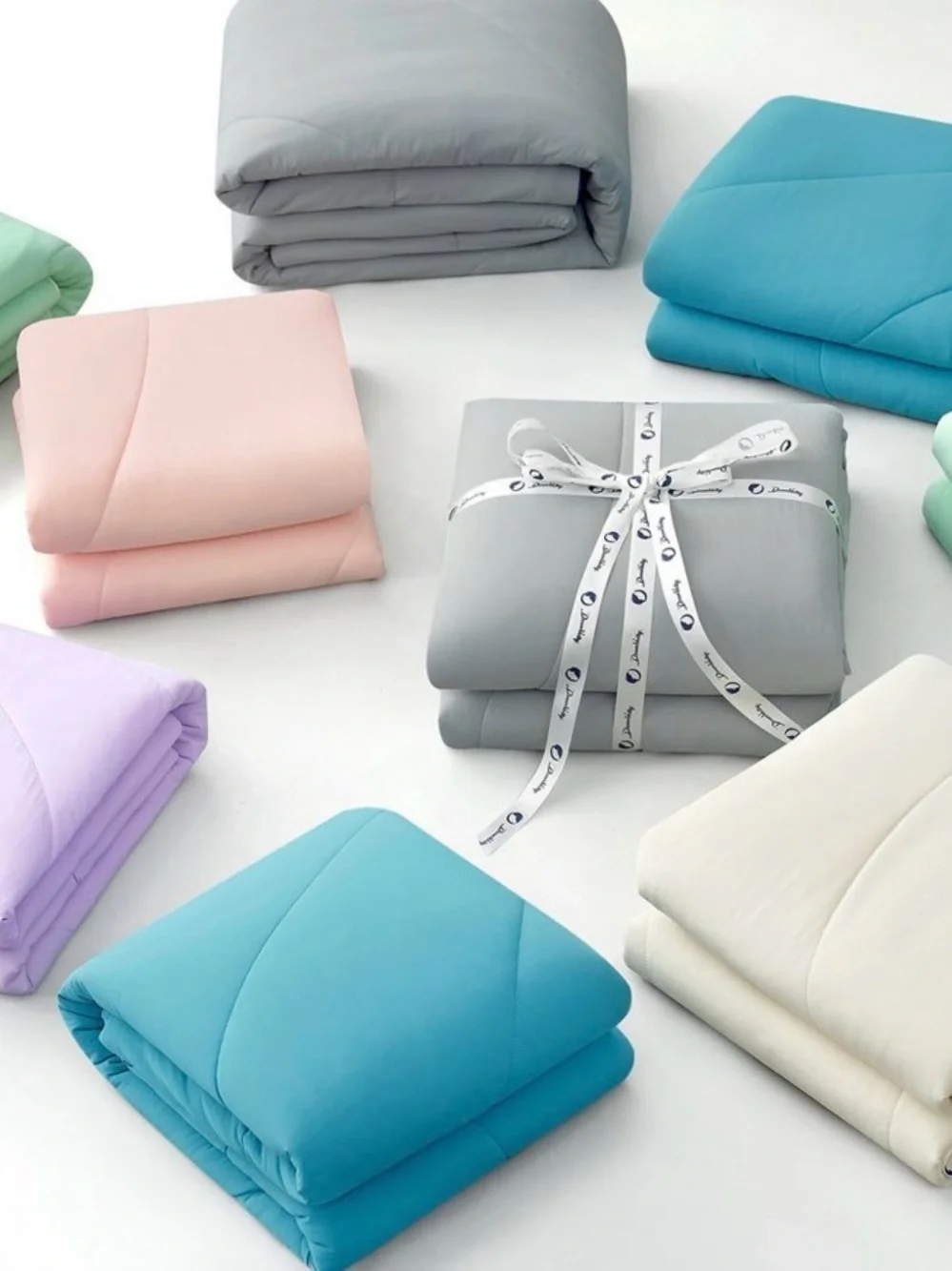 Cooling and breathable Light Blue Comforter with Dark Piping -